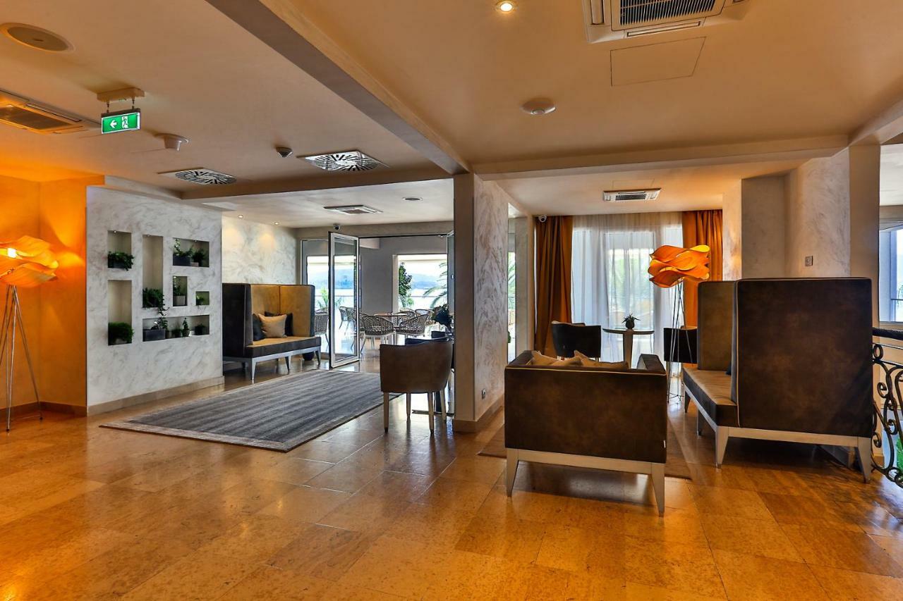 Hotel Palma Tivat Exterior photo